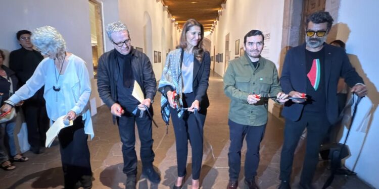 Embajadora de Palestina en México inaugura exposición de Khames Alrefi en el Clavijero