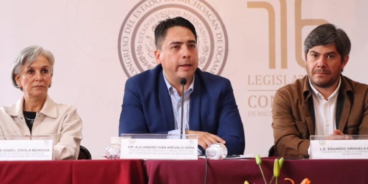 Recibe Congreso del Estado una iniciativa ciudadana más; 76 Legislatura refrenda su apertura y cercanía con la gente