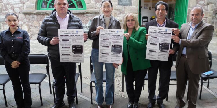 Zitácuaro se suma al Sistema de Preparatoria Abierta: Iemsysem