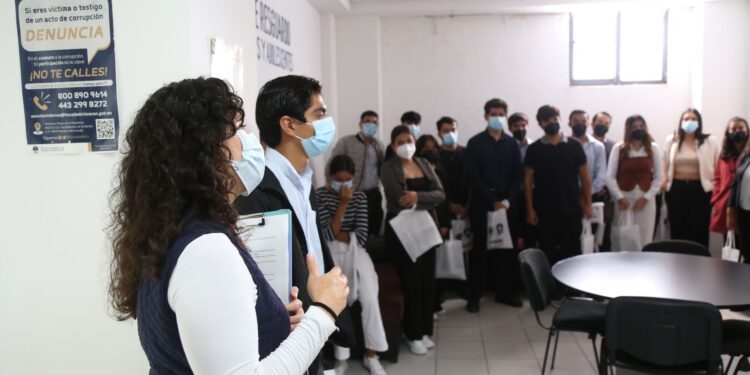 Fiscalía General promueve la vinculación académica con estudiantes de la Universidad La Salle