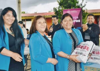 Lleva SEE bibliotecas y libros a siete telesecundarias de Pátzcuaro