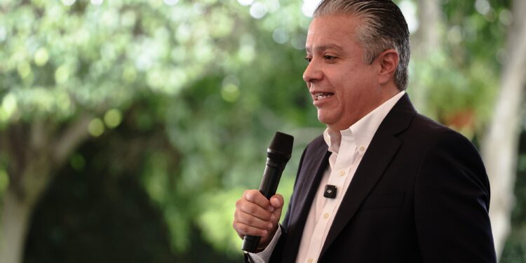 Importante construir un entorno social de legalidad y respeto: Luis Navarro