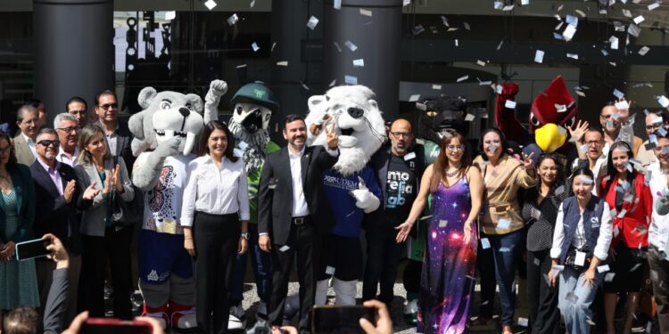 Conexión en colonia Ríos Mexicanos mejorará el suministro de agua en la zona: Adolfo Torres