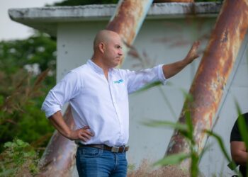 Conexión en colonia Ríos Mexicanos mejorará el suministro de agua en la zona: Adolfo Torres