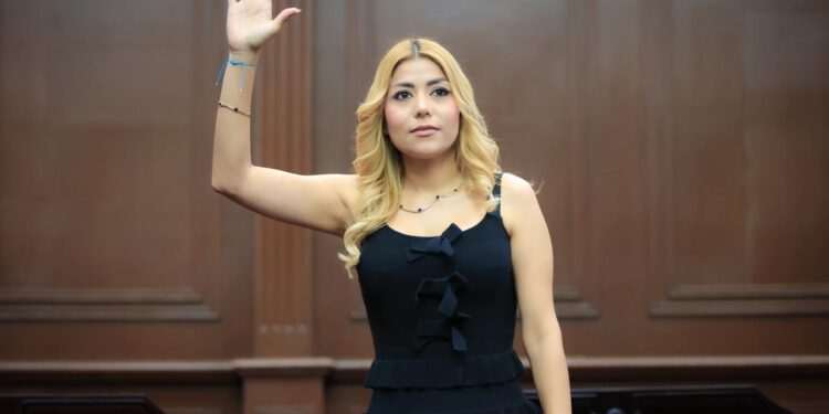 Desde tribuna del Congreso, Sandra Garibay pide justicia para los citricultores de Apatzingán