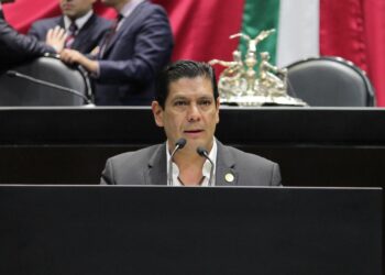 Diputado Ernesto Núñez impulsa un IEPS basado en ciencia, que no penalice las alternativas saludables