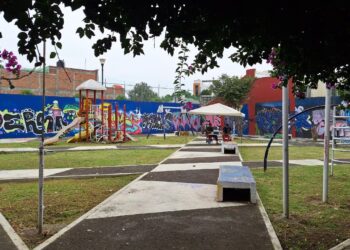 Gobierno de Morelia da mantenimiento integral al área verde de la 5 de Diciembre