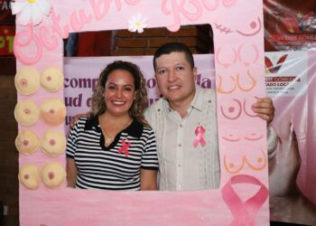 Promueve Vicente Gómez actividades informativas para prevenir el cancer en mujeres