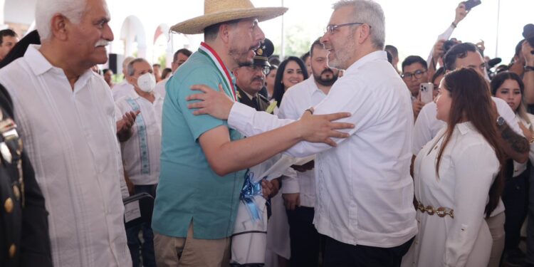 Conmemora Bedolla el 211 Aniversario del Decreto de la Constitución de Apatzingán