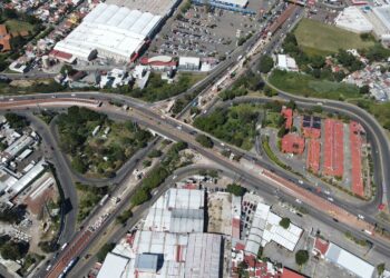 Megaobra vial de salida a Pátzcuaro, con 54 % de avance: Rogelio Zarazúa