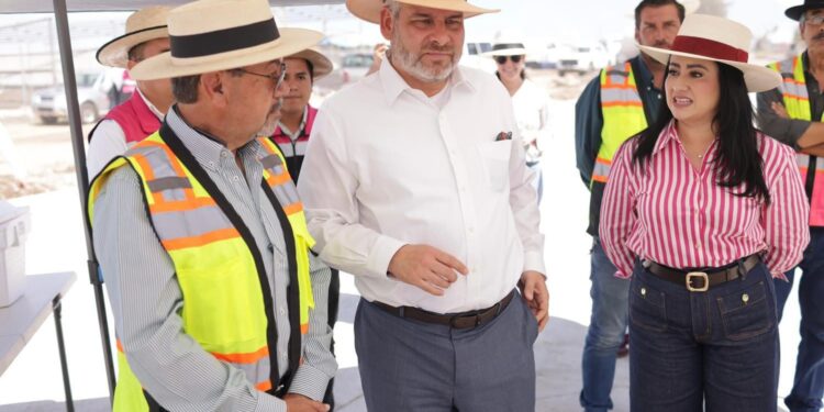 Supervisa Bedolla ampliación de av. Amalia Solórzano; registra avance del 65%