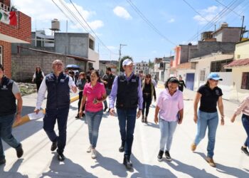 Al Norte de Morelia, supervisa Alfonso Martínez obras de pavimentación
