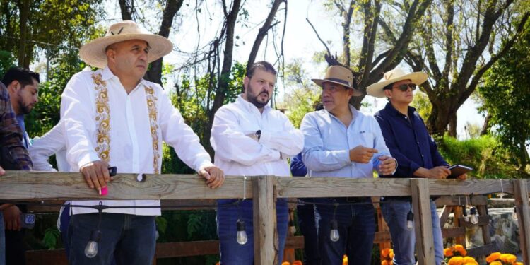 Se alistan comunidades de la ribera del lago de Pátzcuaro para Noche de Muertos