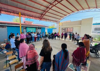 FGE promueve la crianza positiva y los derechos de la niñez en la comunidad de Acachuén