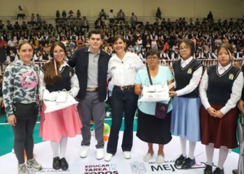 Con una inversión de 35 mdp se transforma la educación en Zitácuaro