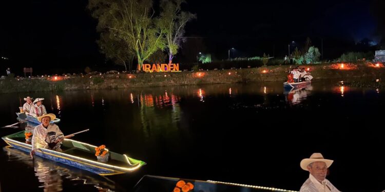 Dieron inicio las representaciones de Noche de Muertos en los Manantiales de Urandén: Sectur