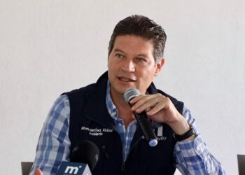 Refrenda Alfonso Martínez, respeto a la libertad de expresión