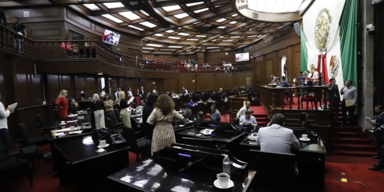 Promoción de lactarios en espacios públicos, facultad de comisiones edilicias de la mujer: 76 Legislatura