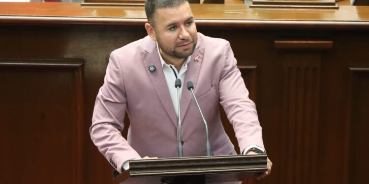 Presenta Reyes Galindo iniciativa para fortalecer la Ley de Atención a Víctimas en Michoacán