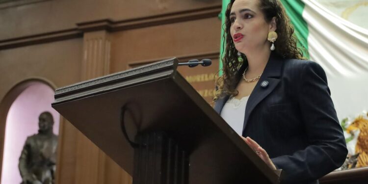 Presenta Sandra Arreola iniciativa para sancionar el robo a cuentahabientes en Michoacán