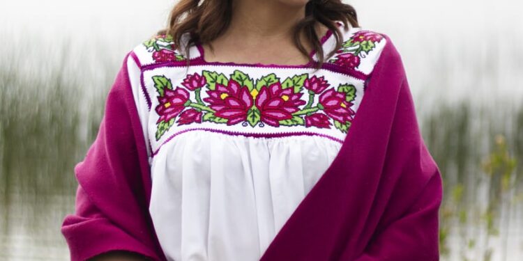 Fabiola Alanís: Educación intercultural, pilar del desarrollo comunitario