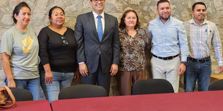 Logra Reyes Galindo acercamiento con familiares de víctimas desaparecidas