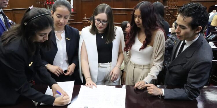 Iniciativas presentadas en el Parlamento Juvenil Incluyente 2025, serán tomadas en cuenta por la 76 Legislatura