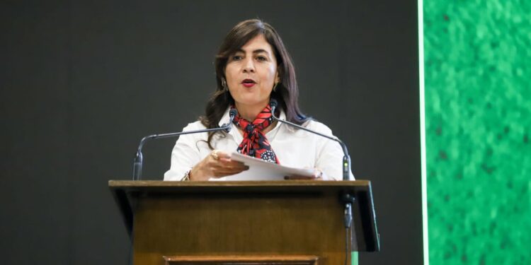 Por correo o teléfono, resuelve dudas del programa Vida Saludable: Gabriela Molina