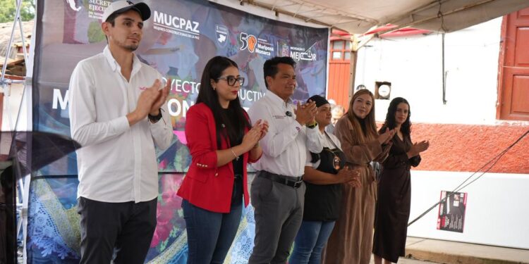 Nuevo taller productivo de mujeres en Ario: SESESP