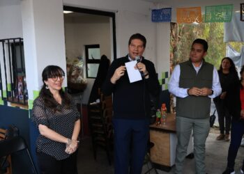 Reconoce Alfonso Martínez labor de Casita de Artes y Oficios de Santa María de Guido