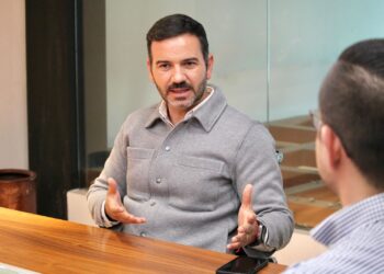 Yankel Benítez expande cobertura de Puntos Naranja