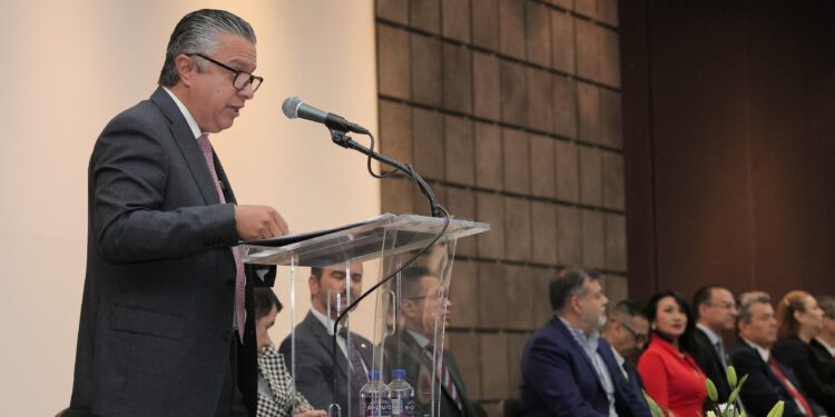 Fundamental, una justicia administrativa más cercana a la gente: Luis Navarro