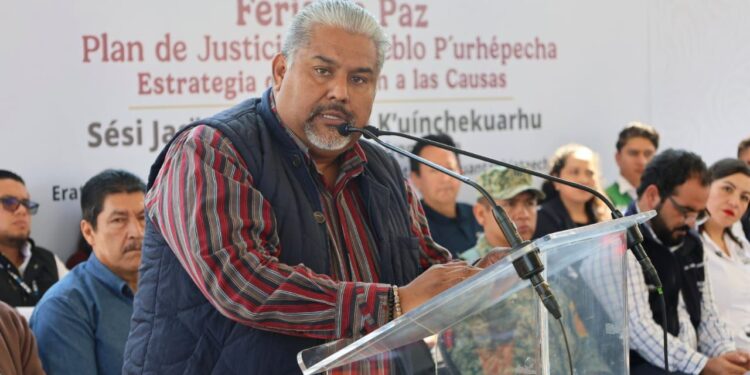 Llega la Feria de la Paz a Santiago Azajo; llevan programas y acciones del Plan Michoacán a pueblos originarios