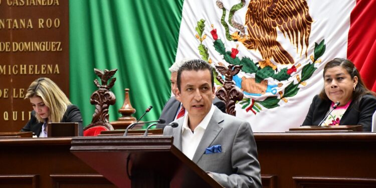 Propone diputado Toño Salas garantizar derechos a madres trabajadoras y sus hijos