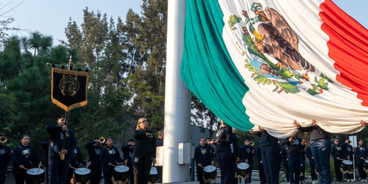 Con fortaleza y unidad, UMSNH conmemora el 115 aniversario del inicio de la Revolución Mexicana