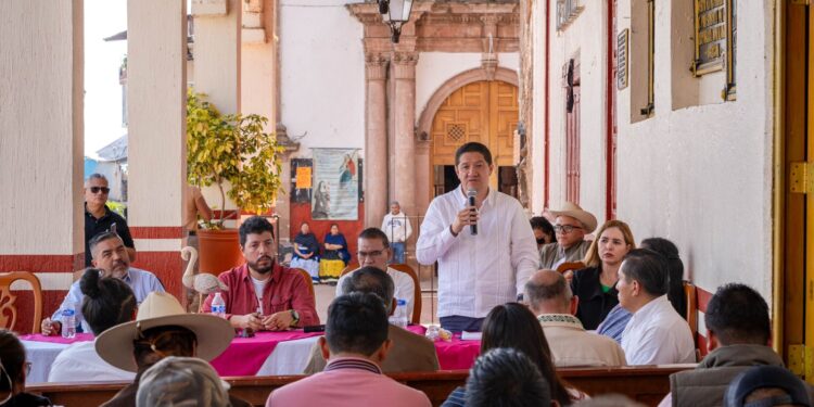 Poder Judicial de Michoacán fortalece diálogo con comunidades indígenas en el encuentro “Pluriversos de la Justicia” en Janitzio