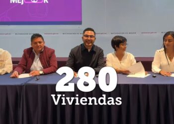 Presidente de Huandacareo anuncia y celebra la llegada de 280 viviendas para sus pobladores