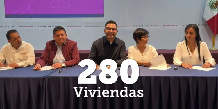 Presidente de Huandacareo anuncia y celebra la llegada de 280 viviendas para sus pobladores