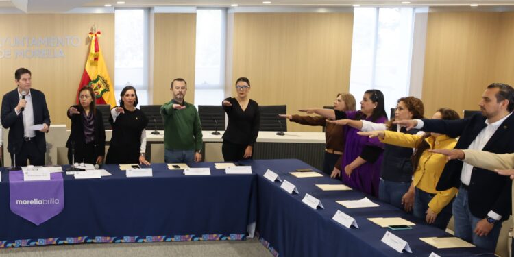 Yankel Benítez y autoridades de Santiago Undameo, establecen ruta de trabajo