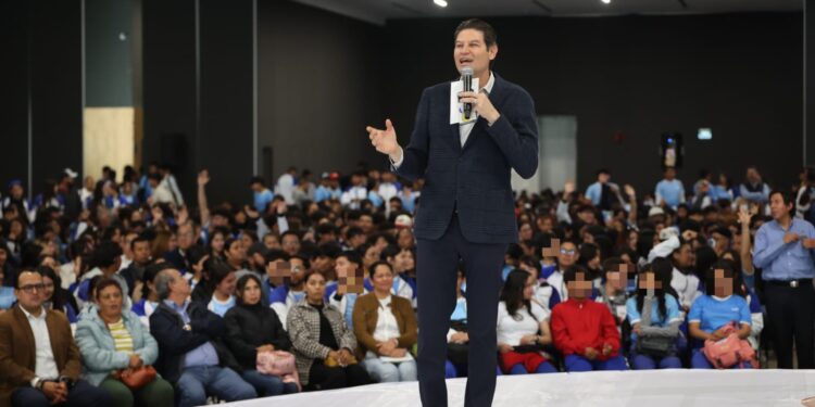 Yankel Benítez y autoridades de Santiago Undameo, establecen ruta de trabajo