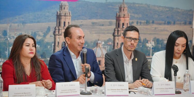 Yankel Benítez y autoridades de Santiago Undameo, establecen ruta de trabajo