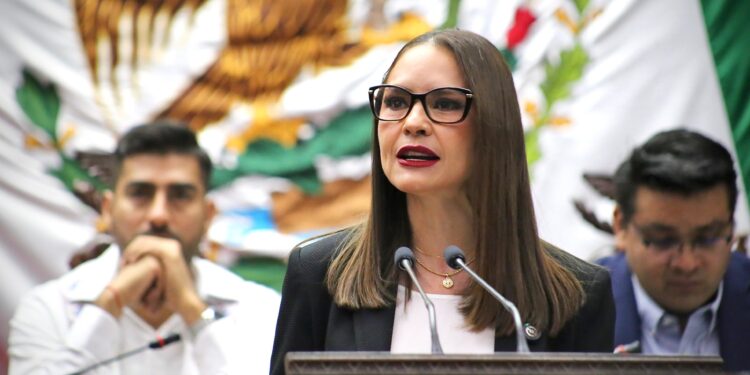 Octavio Ocampo impulsa reforma a la Ley de Educación para regular en Michoacán el uso de Inteligencia Artificial