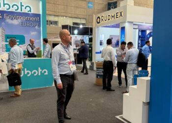 Adolfo Torres fortalece la modernización del Ooapas en la Convención Aneas 2025