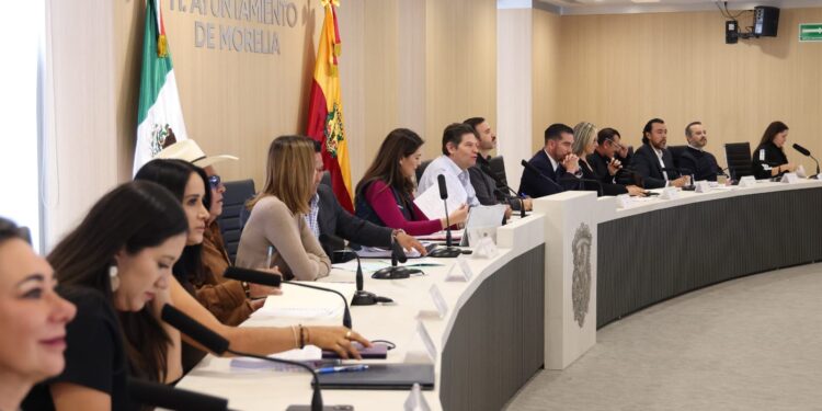 Alfonso Martínez reconoce aportación de las y los migrantes con creación de la “Presea al Mérito Migrante Moreliano”