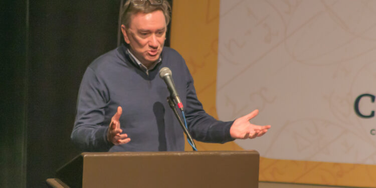 Laurent Loinard, de la UNAM Morelia, es nombrado Director del Telescopio del Horizonte de Eventos