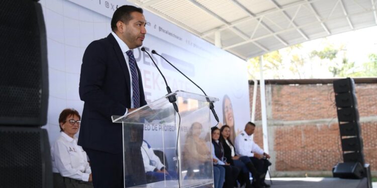 FGE acerca a jóvenes de Quiroga herramientas para una navegación digital segura