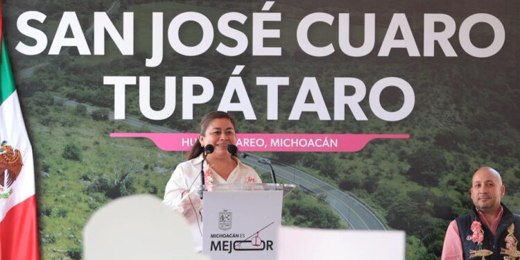 Rehabilitación de carretera en Huandacareo traerá beneficio social; Belinda Irurbide