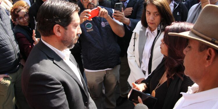 Abraham Espinoza Villa fortalece el diálogo con sindicatos del sector salud