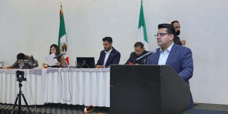 Presenta Toño Carreño iniciativa para combatir reclutamiento de niños y jóvenes