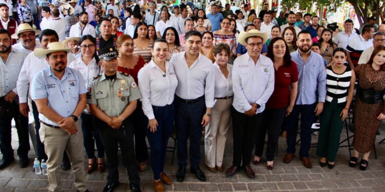 Secretaría de Bienestar realiza la Feria del Bienestar en Huetamo, Michoacán